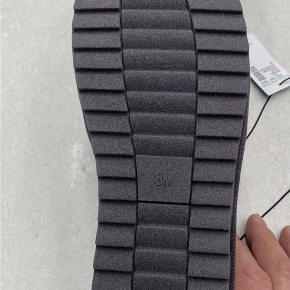 Maurices Gray Fuzzy Slippers - Picture 7 of 9